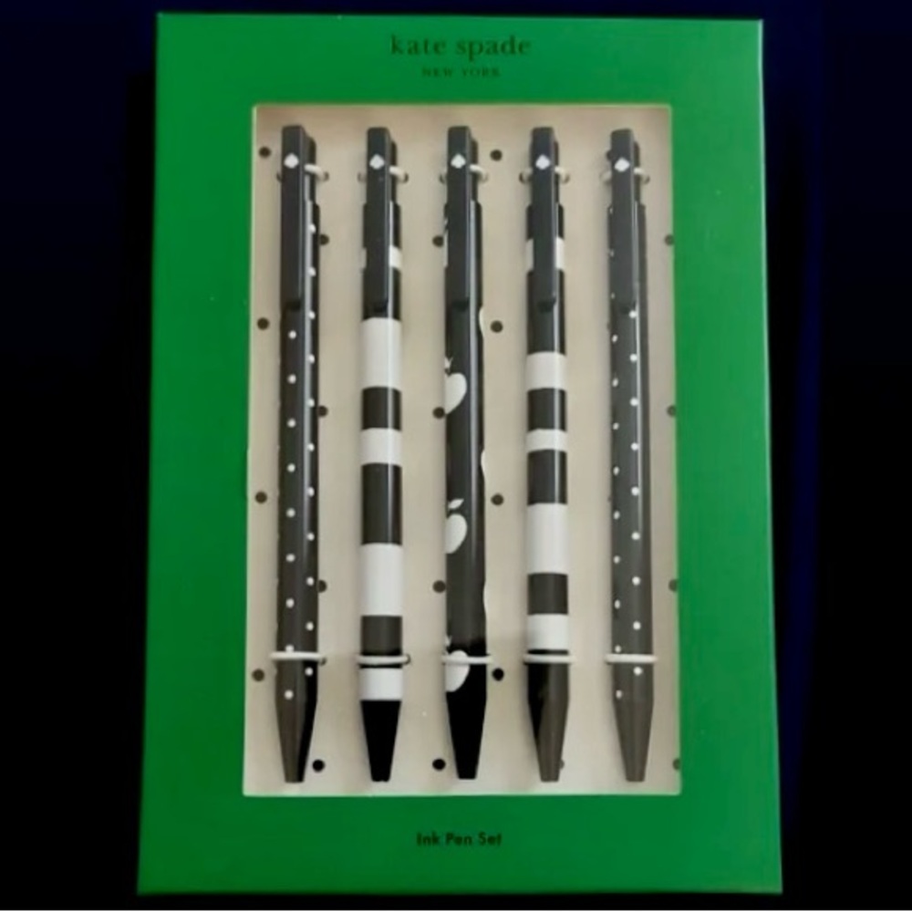 Kate Spade ♠️ Set of 5 Click Pens in Black/White Design Combo